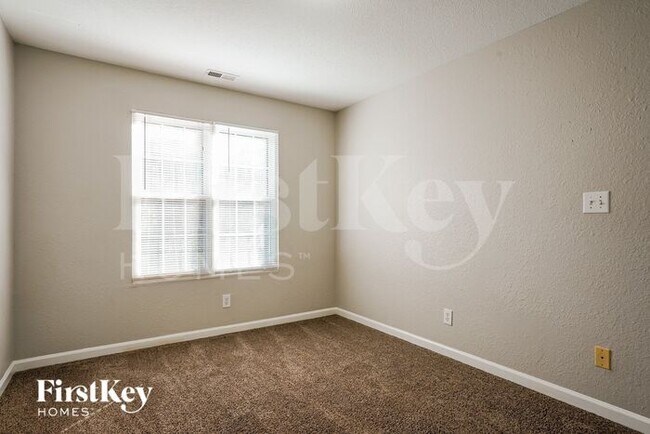 Building Photo - 3501 Donner Trail