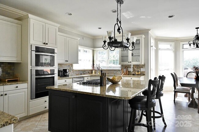 Building Photo - 17234 Jetton Rd