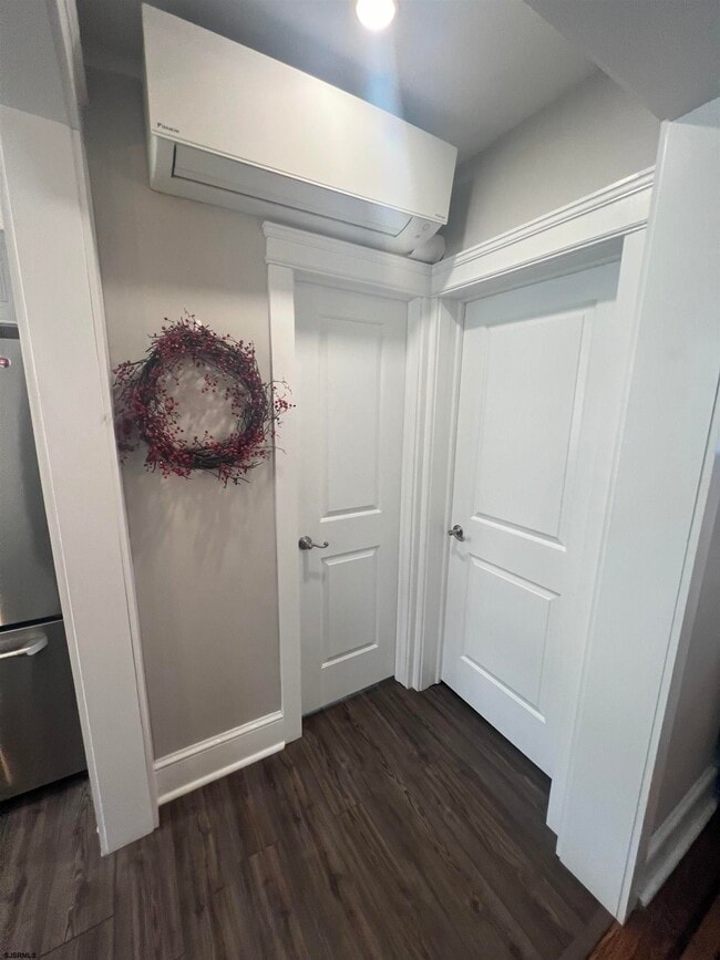 Building Photo - 29 N Hanover Ave