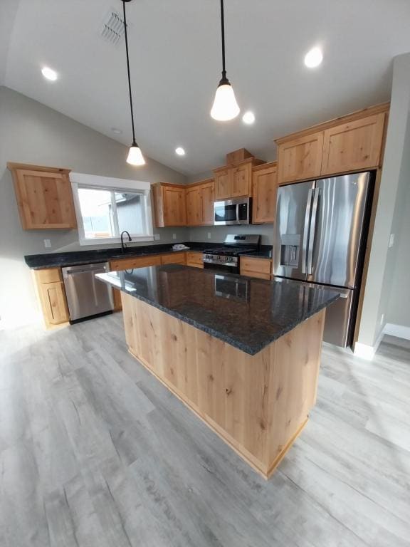 Building Photo - 330 Hazel Way