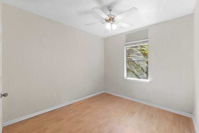 Building Photo - 58 N Indigo Cir