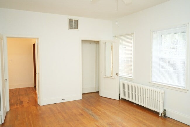 Building Photo - 2205 Stadium Rd