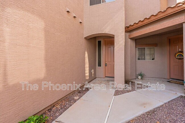 Building Photo - 2600 E Springfield Pl