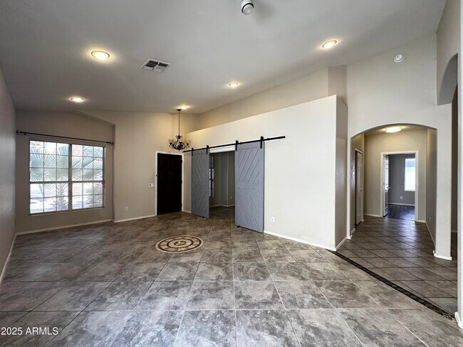 Building Photo - 14410 S 44th St