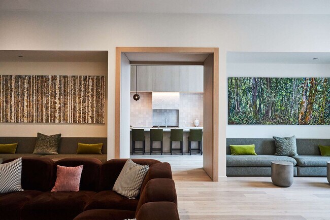 Building Photo - 1006 S Michigan Ave