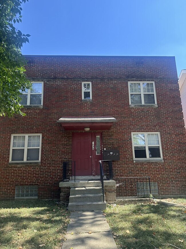 Primary Photo - 1048 Berkeley Rd