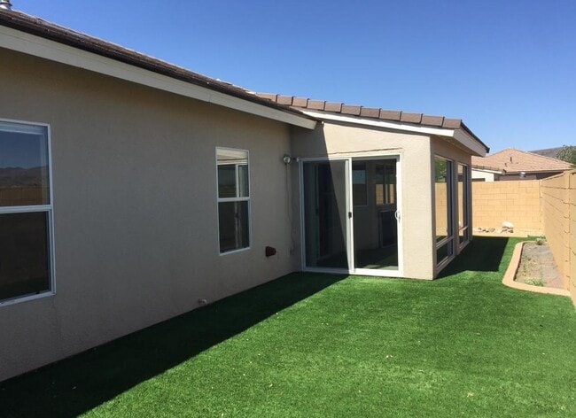 Building Photo - 2373 Graystone Dr