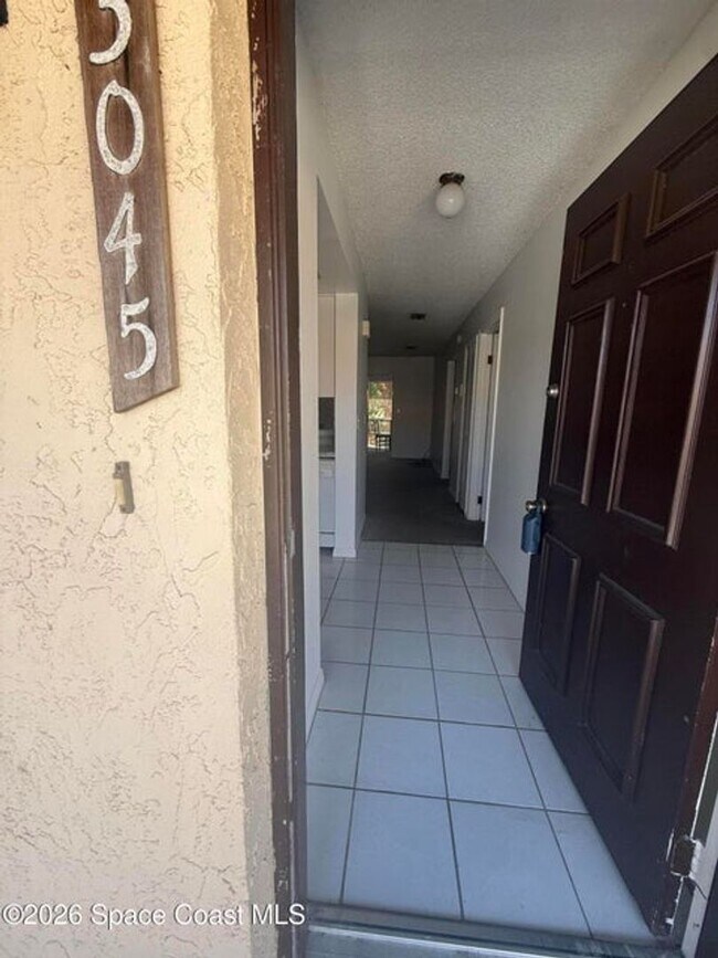 Building Photo - 3045 Sir Hamilton Cir