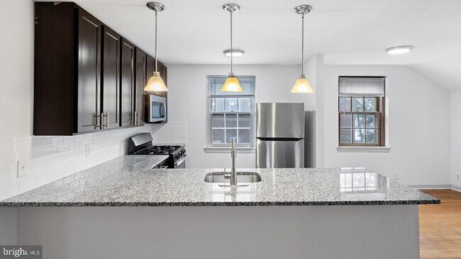Building Photo - 2910 Woodpipe Ln