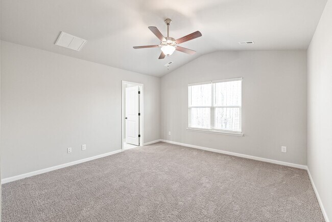 Building Photo - Modern Living in Stoneygreen | Open Concept + Loft + Private Backyard