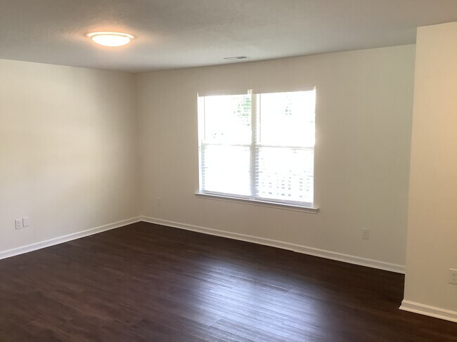 Building Photo - 6 Vista Rose Ct