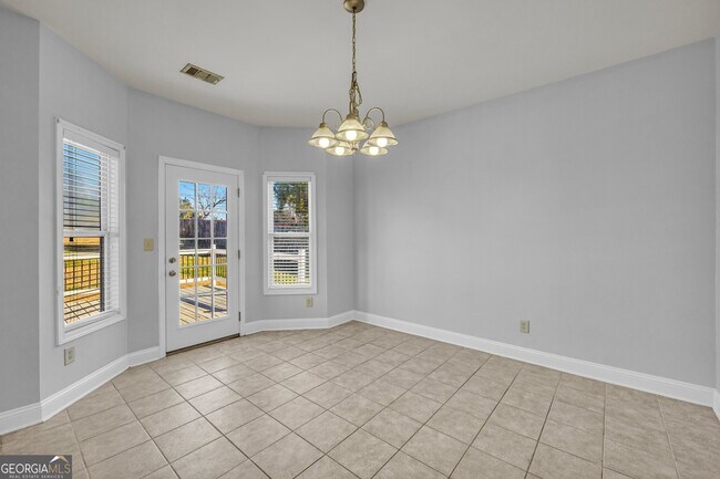 Building Photo - 816 Kaitlyn Dr