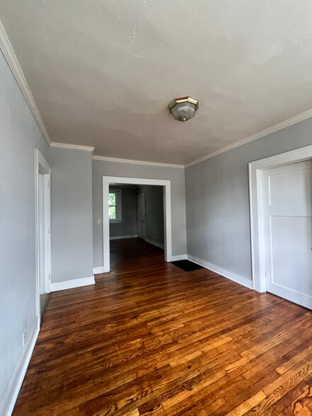 Dining Room - 677 Seabury Ave