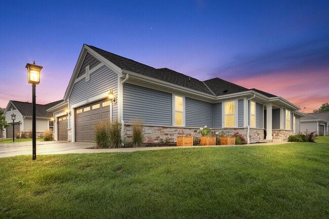 Building Photo - W204N1763 Laurel Pl