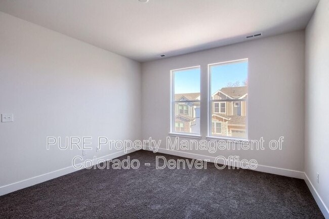 Building Photo - 1057 Torrey St