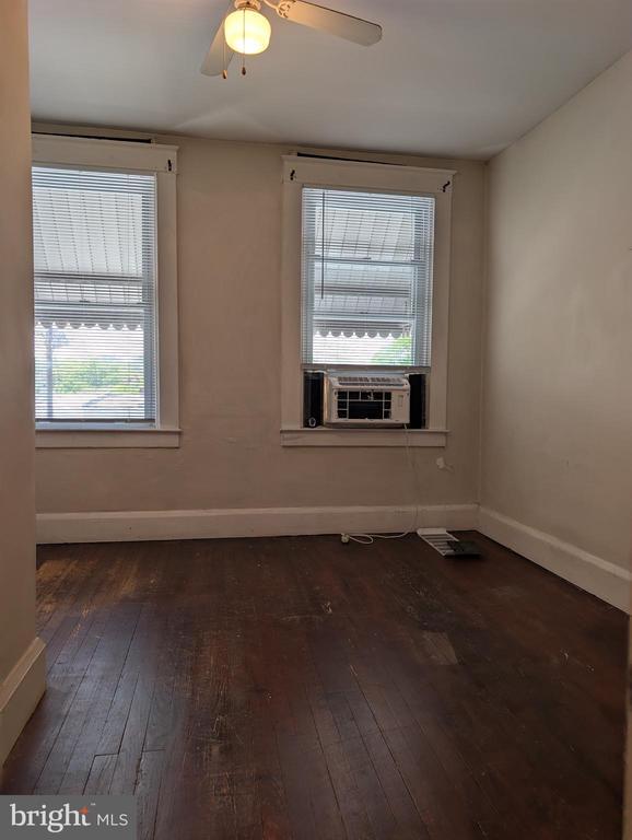 Building Photo - 3135 Tilden Dr