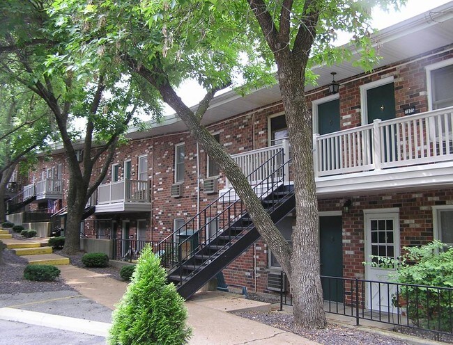 Laclede Forest Apartments - Saint Louis, MO | Apartment Finder