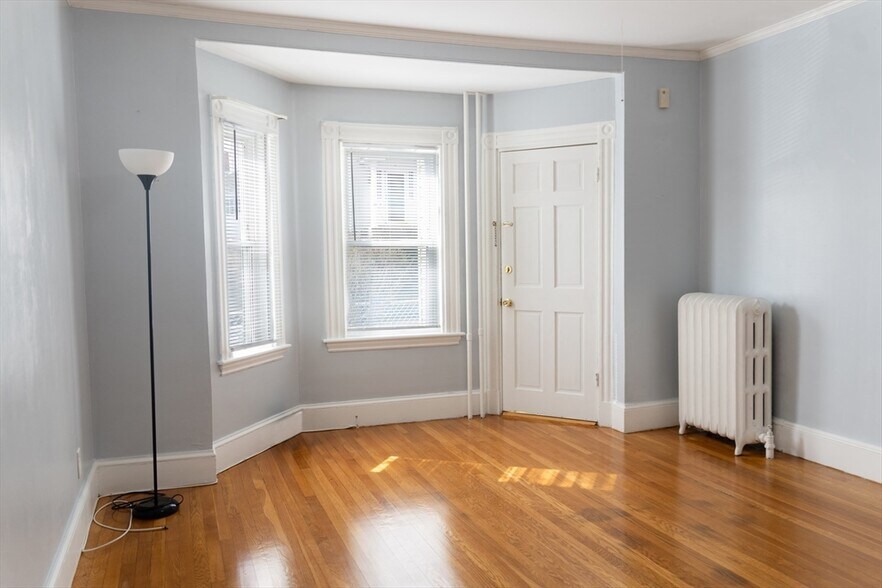 Building Photo - 87 Glendower Rd