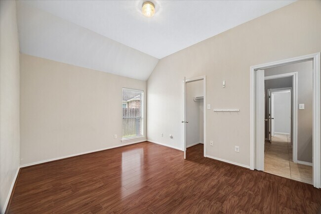 Building Photo - 2102 Grand Brook Ct