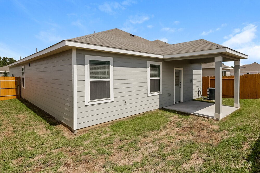 Building Photo - 15554 Caramel Spgs Dr