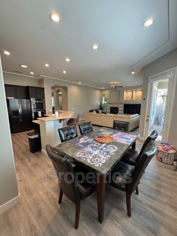 Building Photo - 137 Traviso Dr