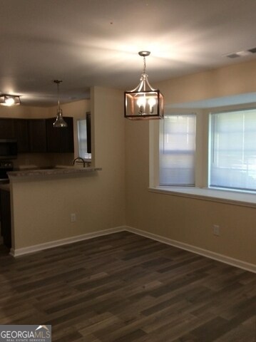 Building Photo - 5987 Sherwood Trace