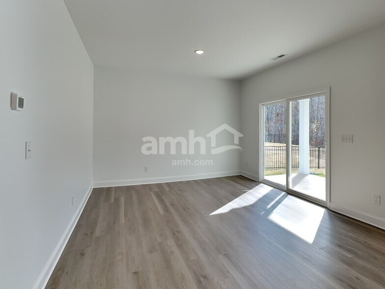 Building Photo - 3517 Jefferson Cor Ln