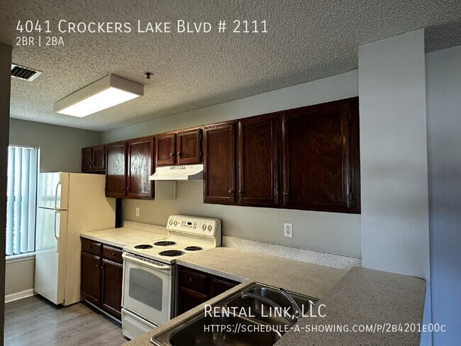 Building Photo - 4041 Crockers Lake Blvd