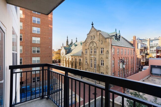 Building Photo - Professionally Managed and Updated// 2 Bedroom 2 bathroom Condo// Logan Circle! // Garage Parking...