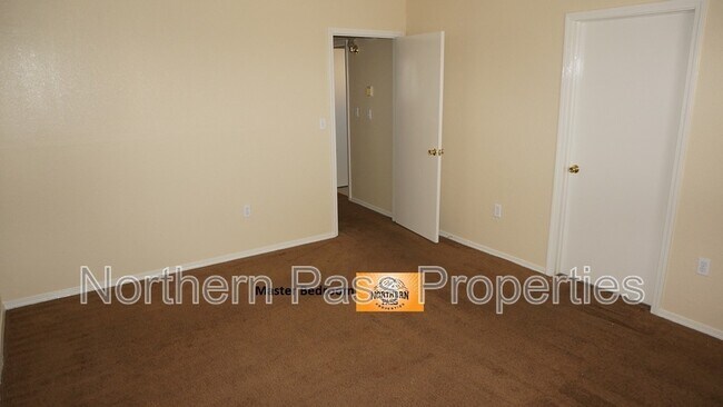 Building Photo - 11020 Wind Ct