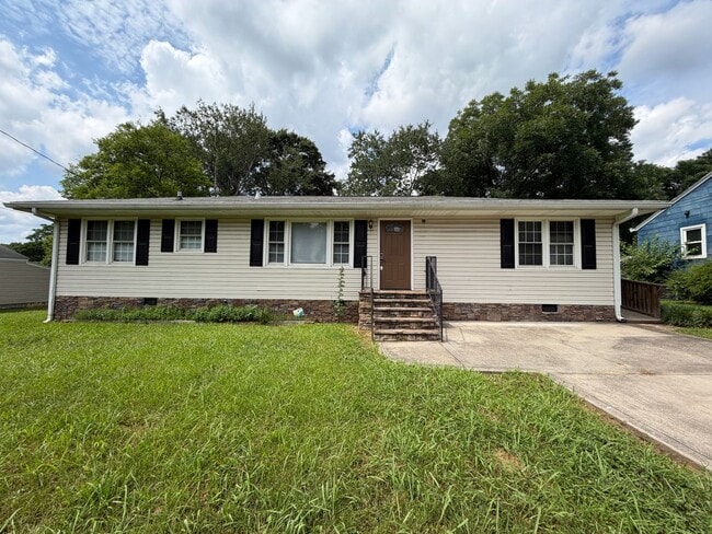 Building Photo - 4/2 House in Rosemount Park- $1,495