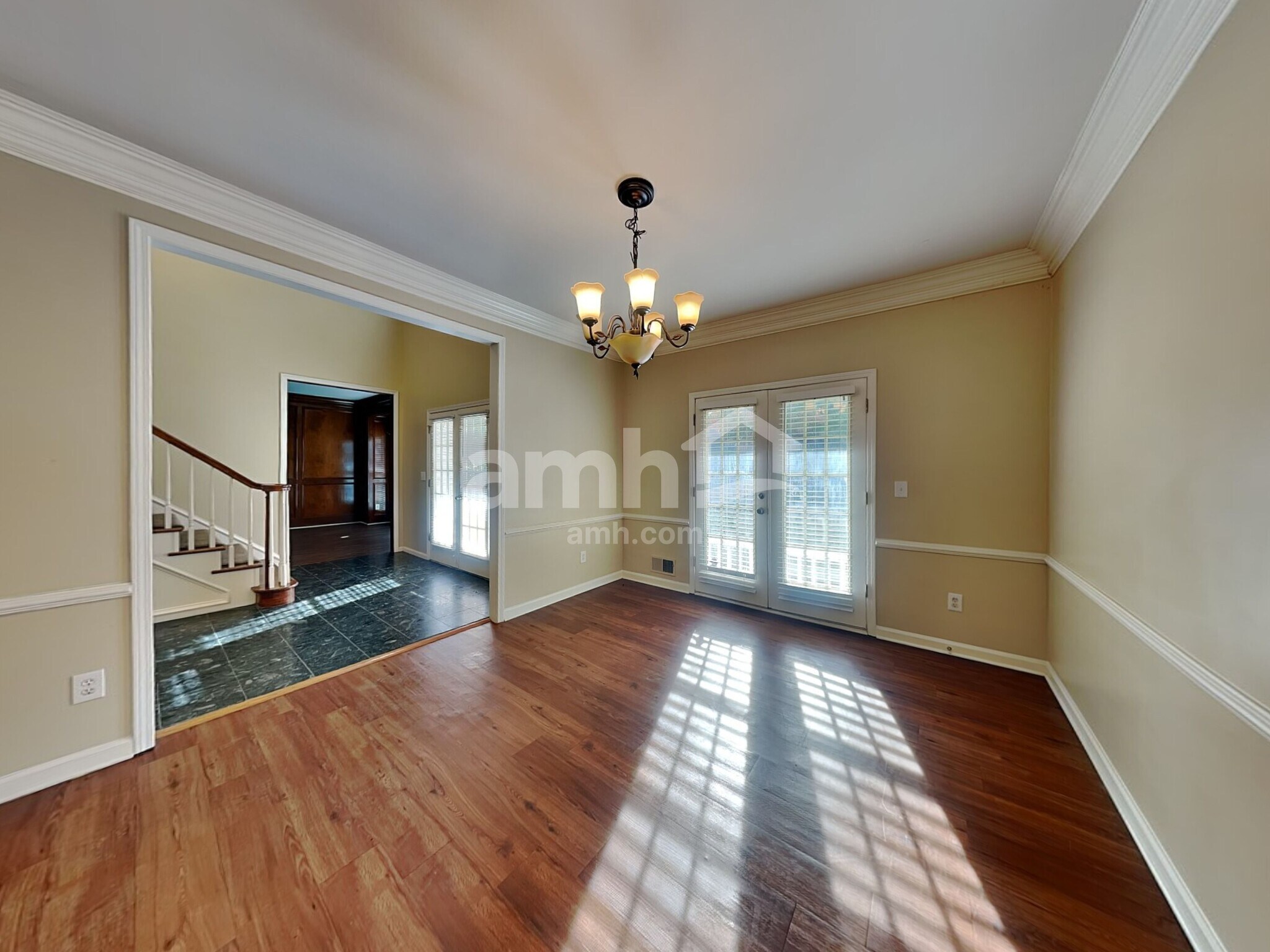 Building Photo - 1302 Hadaway Trail NE