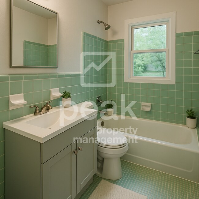 Building Photo - $1,199! 3Bed/ 1 Bath House! North of Birmingham! Save 50% off the first full month's rent. Apply ...