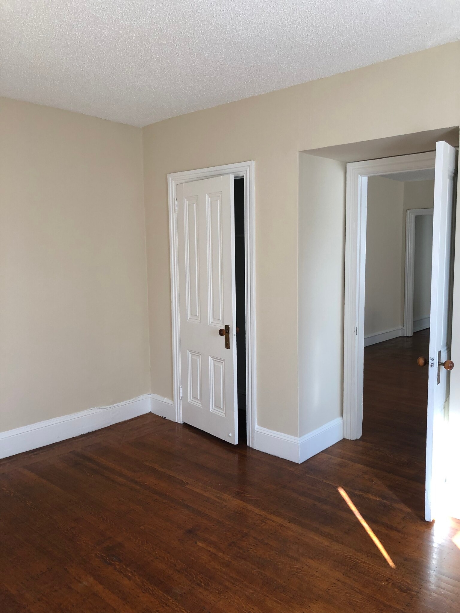 Bedroom - 2124 Walnut St