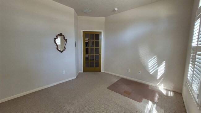 Building Photo - 17906 Castle Heath Ln