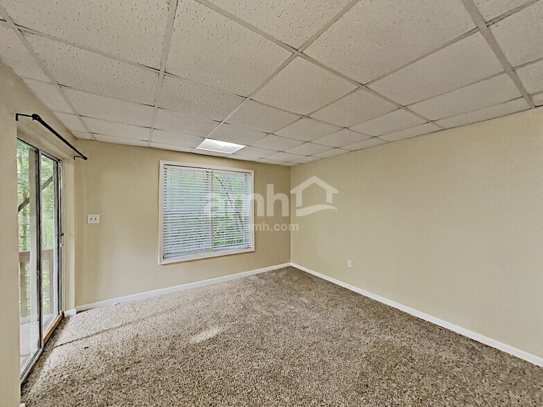 Building Photo - 292 Ridgestone Way SW