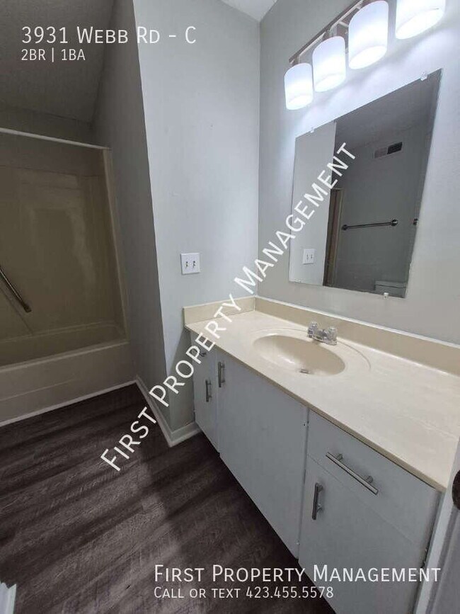 Building Photo - 3931 Webb Rd