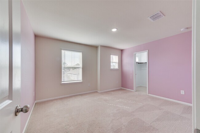 Building Photo - 19214 Tannach Dr