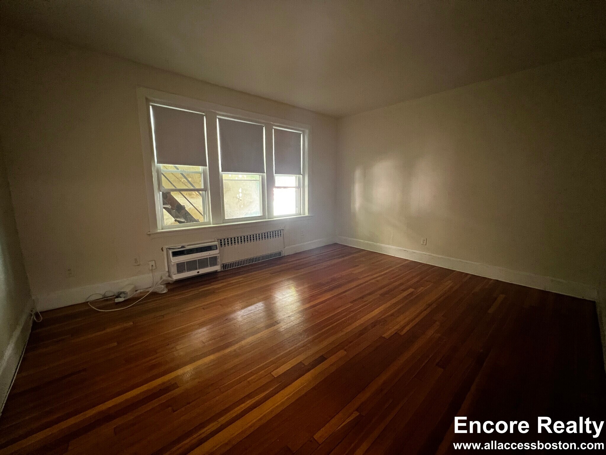 Building Photo - 48 Lancaster Ter