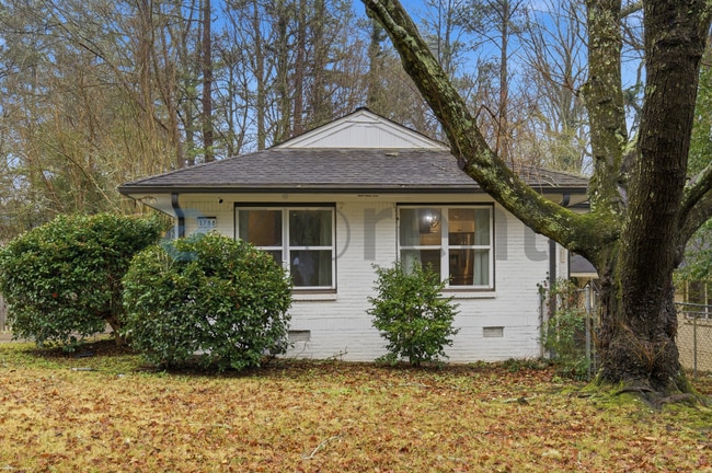 Building Photo - 1788 Broadwell St SW