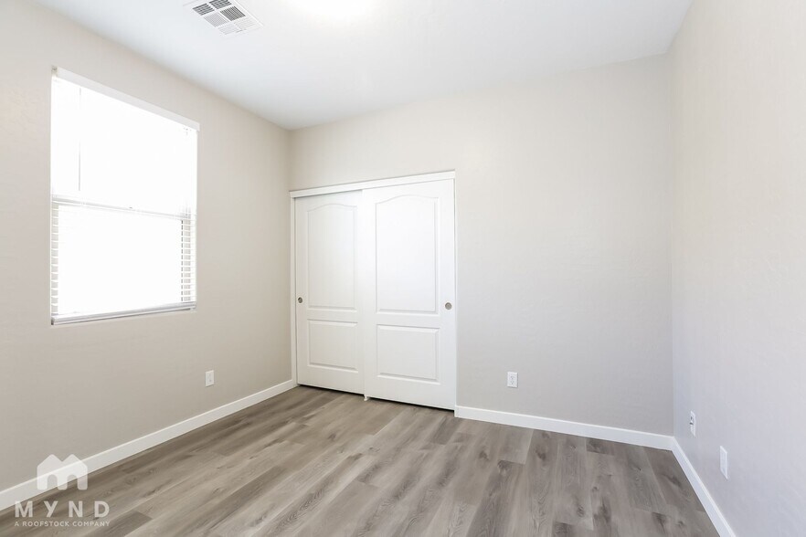 Building Photo - 699 Bridgeford Ct