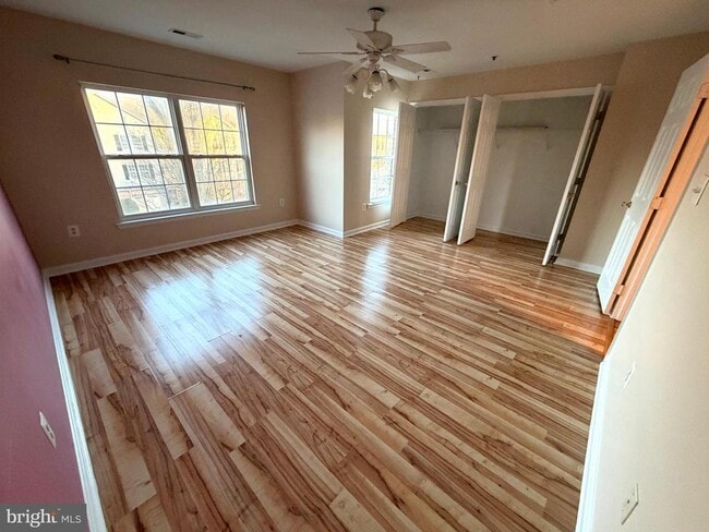 Building Photo - 540 Bridgeport Pl