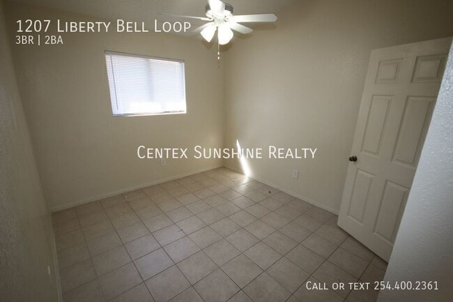 Building Photo - 1207 Liberty Bell Loop