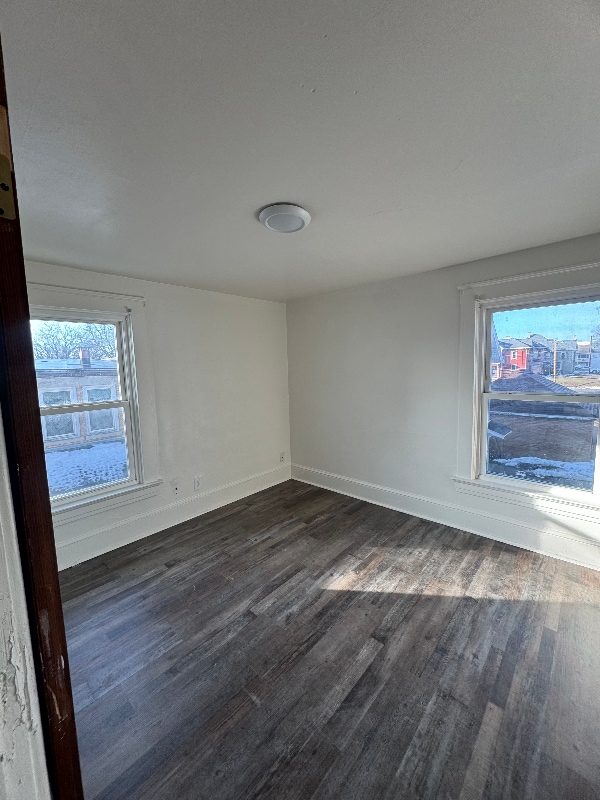 Building Photo - 325 W Grand Ave