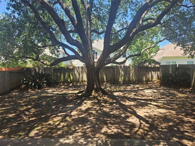 Building Photo - 9518 Willow Lodge Ct