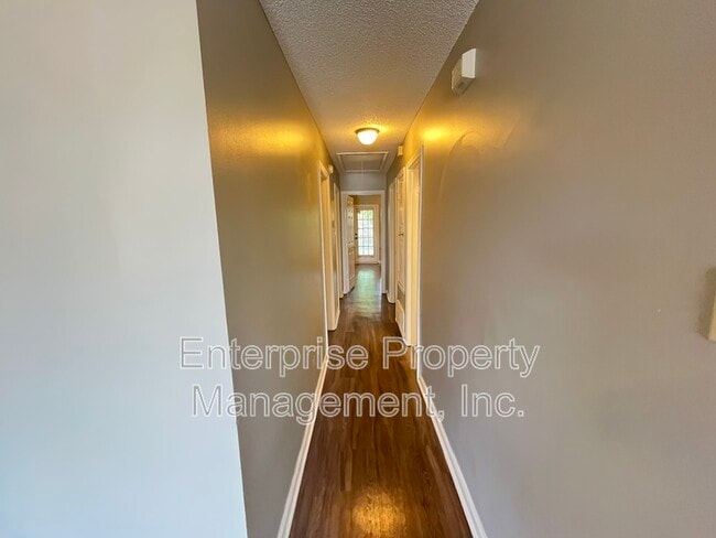 Building Photo - 1744 Camille Way