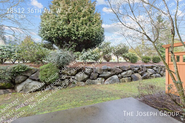 Building Photo - 18512 36th Ave W