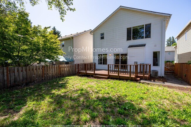 Building Photo - 10441 SW Franklin Ln