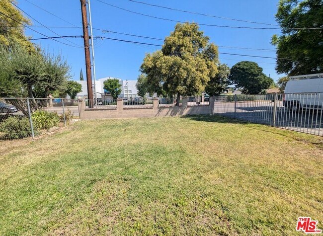 Building Photo - 18820 Roscoe Blvd