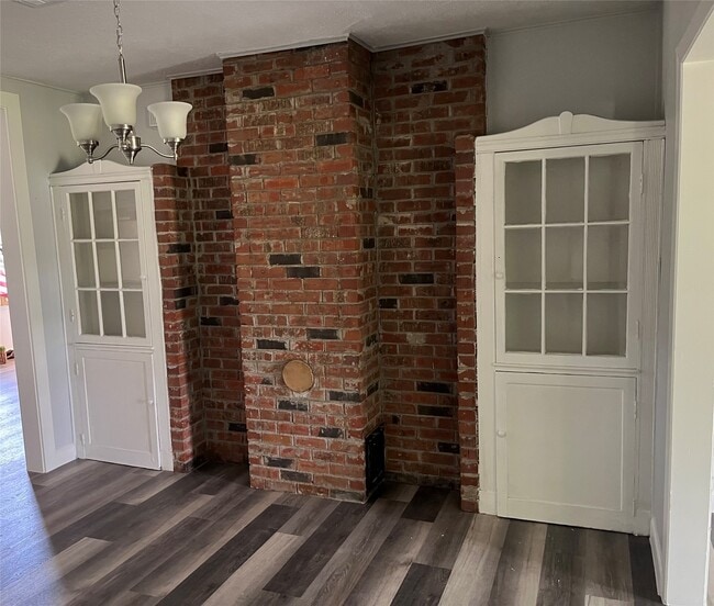 Building Photo - 1320 Montezuma St